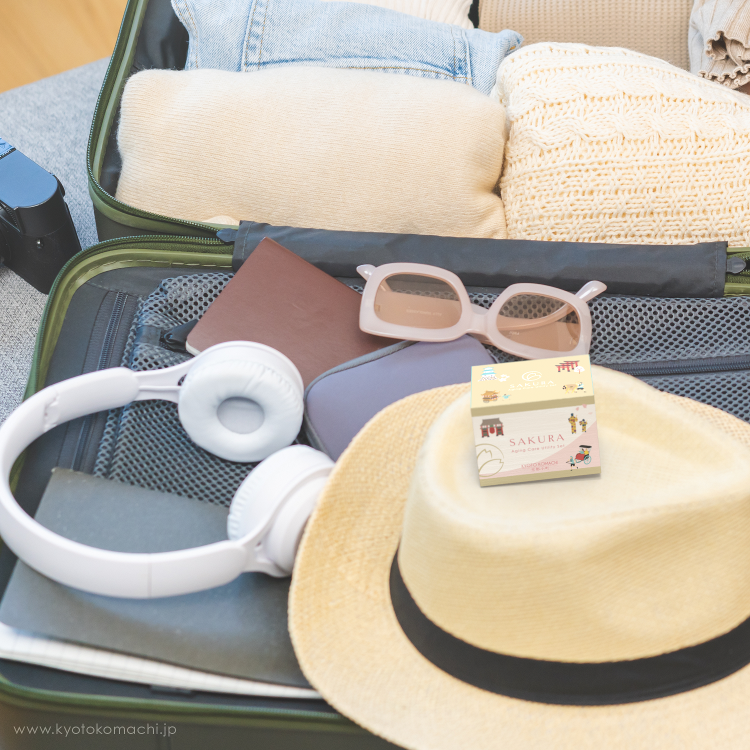 Don't forget KYOTOKOMACHI Utilityset when preparing for your trip.